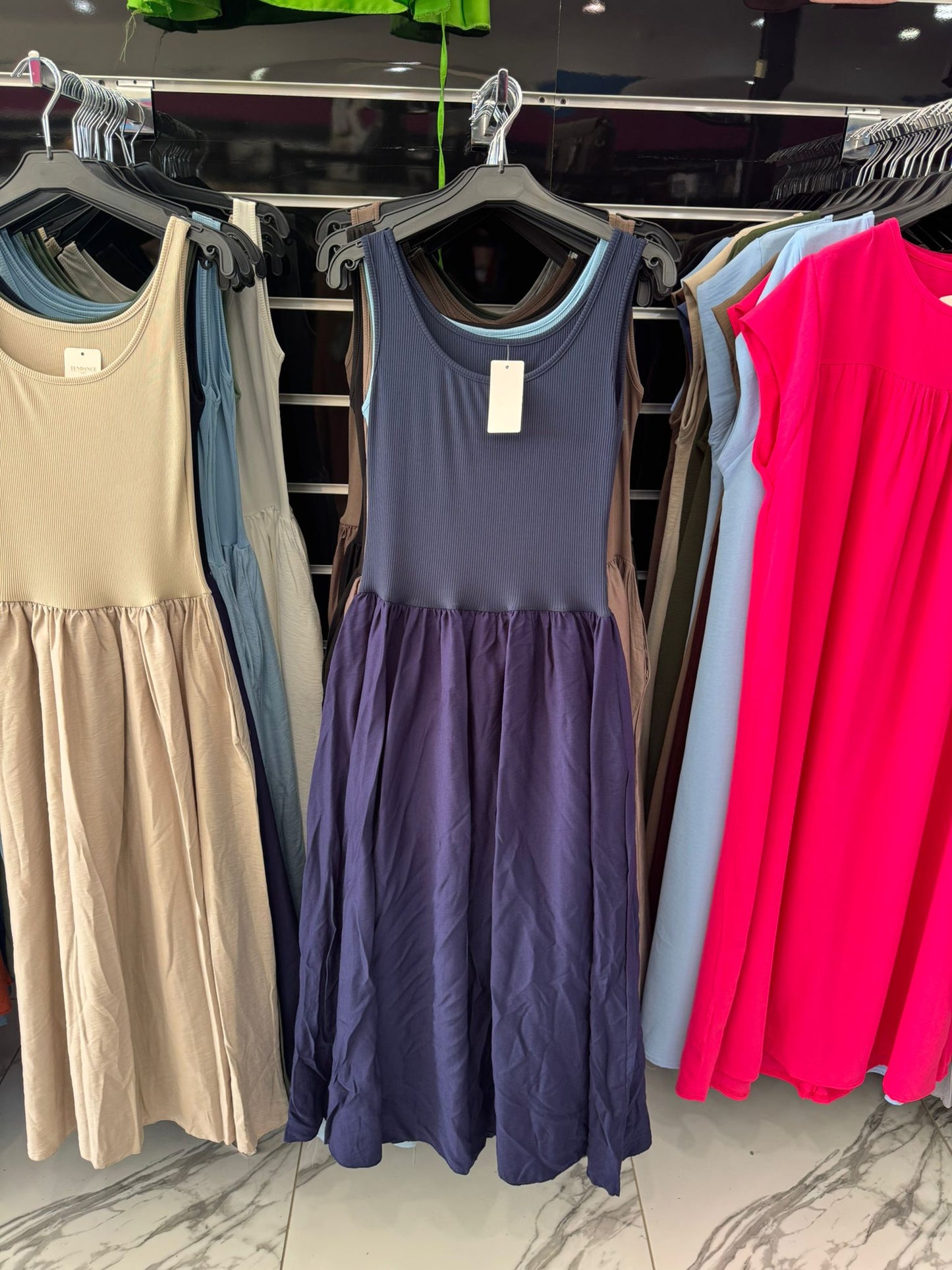 ROBE MANCHE COURTE