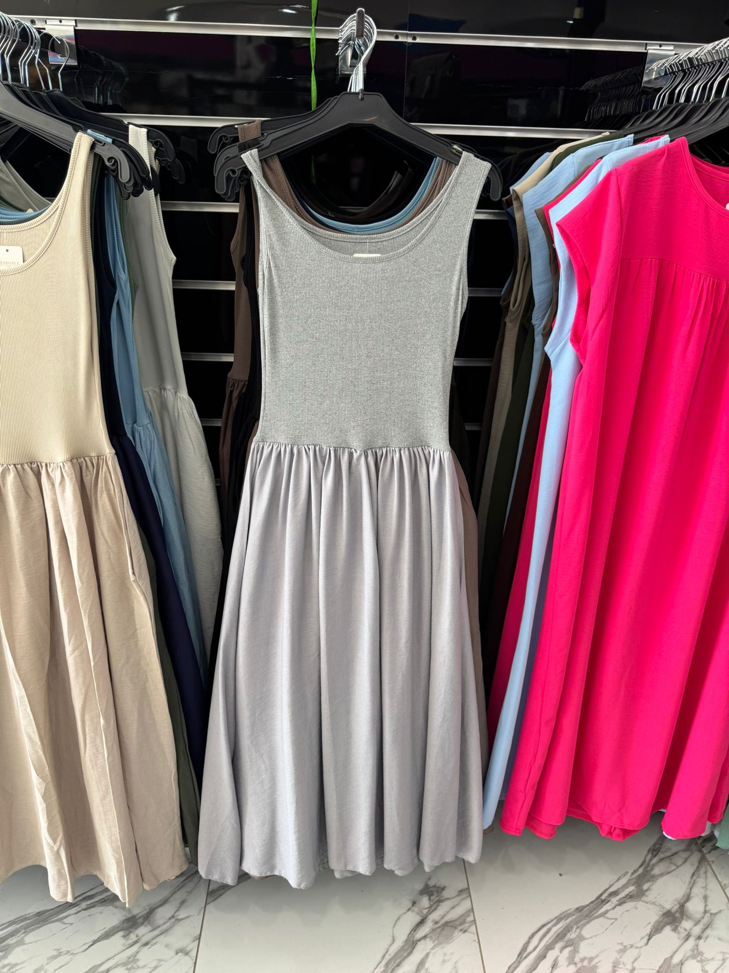 ROBE MANCHE COURTE